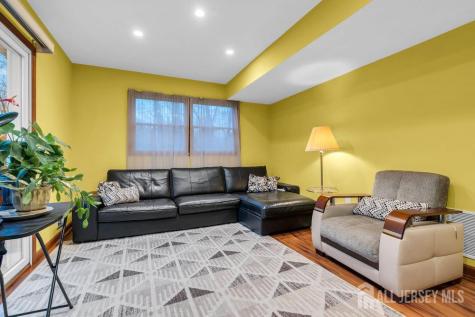 261 Catherine Street South Amboy NJ 08879