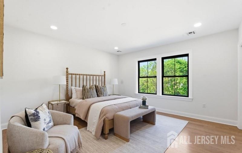 61 Hickory Street Metuchen NJ 08840
