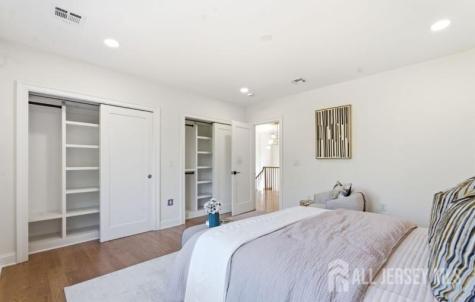 61 Hickory Street Metuchen NJ 08840