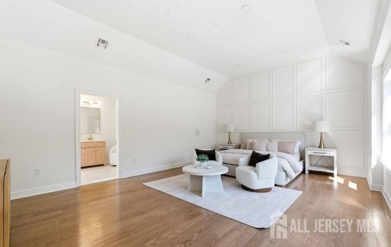 61 Hickory Street Metuchen NJ 08840