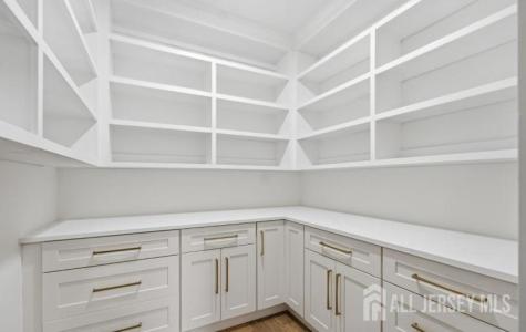 61 Hickory Street Metuchen NJ 08840
