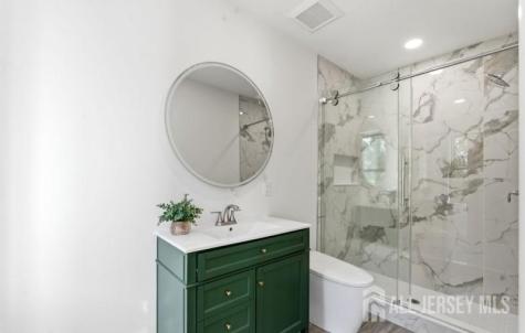 61 Hickory Street Metuchen NJ 08840