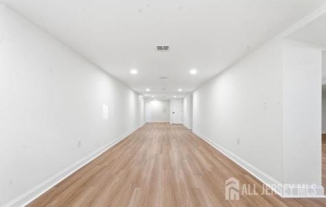61 Hickory Street Metuchen NJ 08840