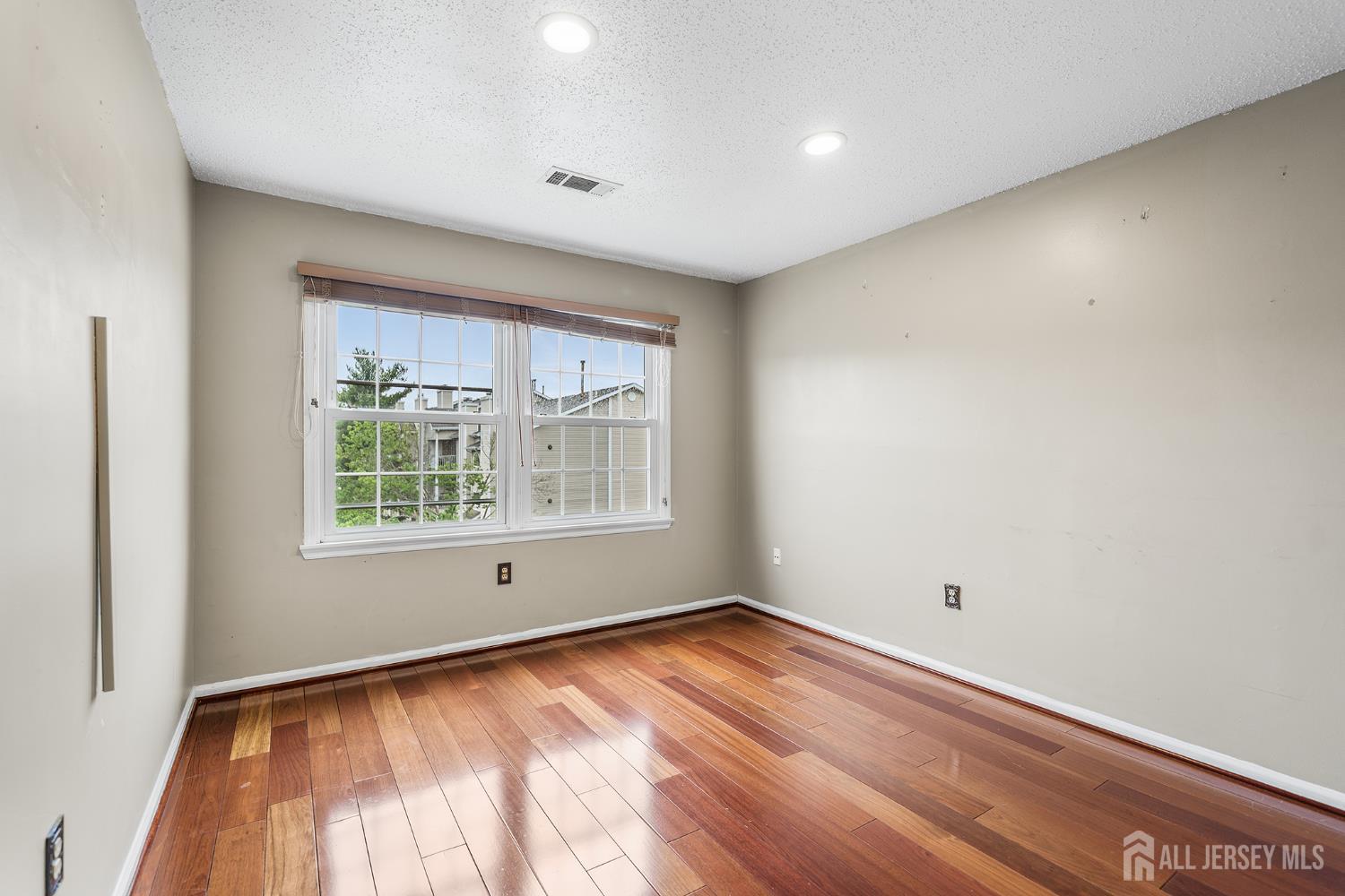 834 Edpas Road New Brunswick NJ 08901