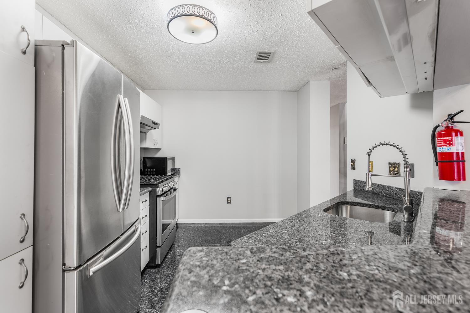 834 Edpas Road New Brunswick NJ 08901