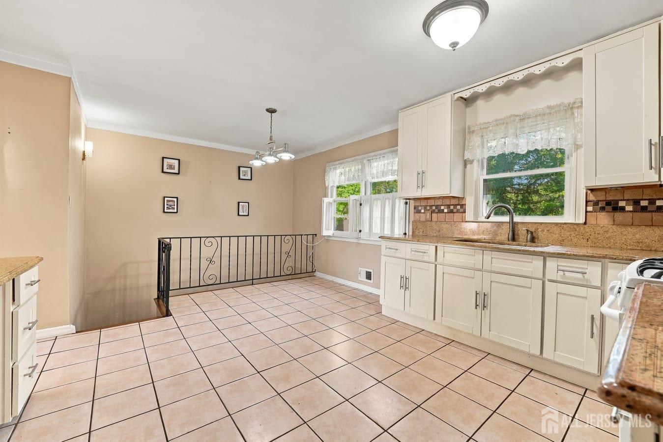 26 Chandler Road Edison NJ 08820