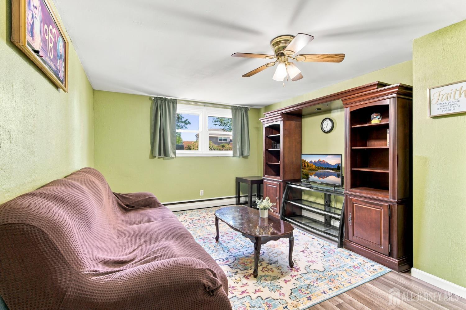 118 Markowitz Street Carteret NJ 07008