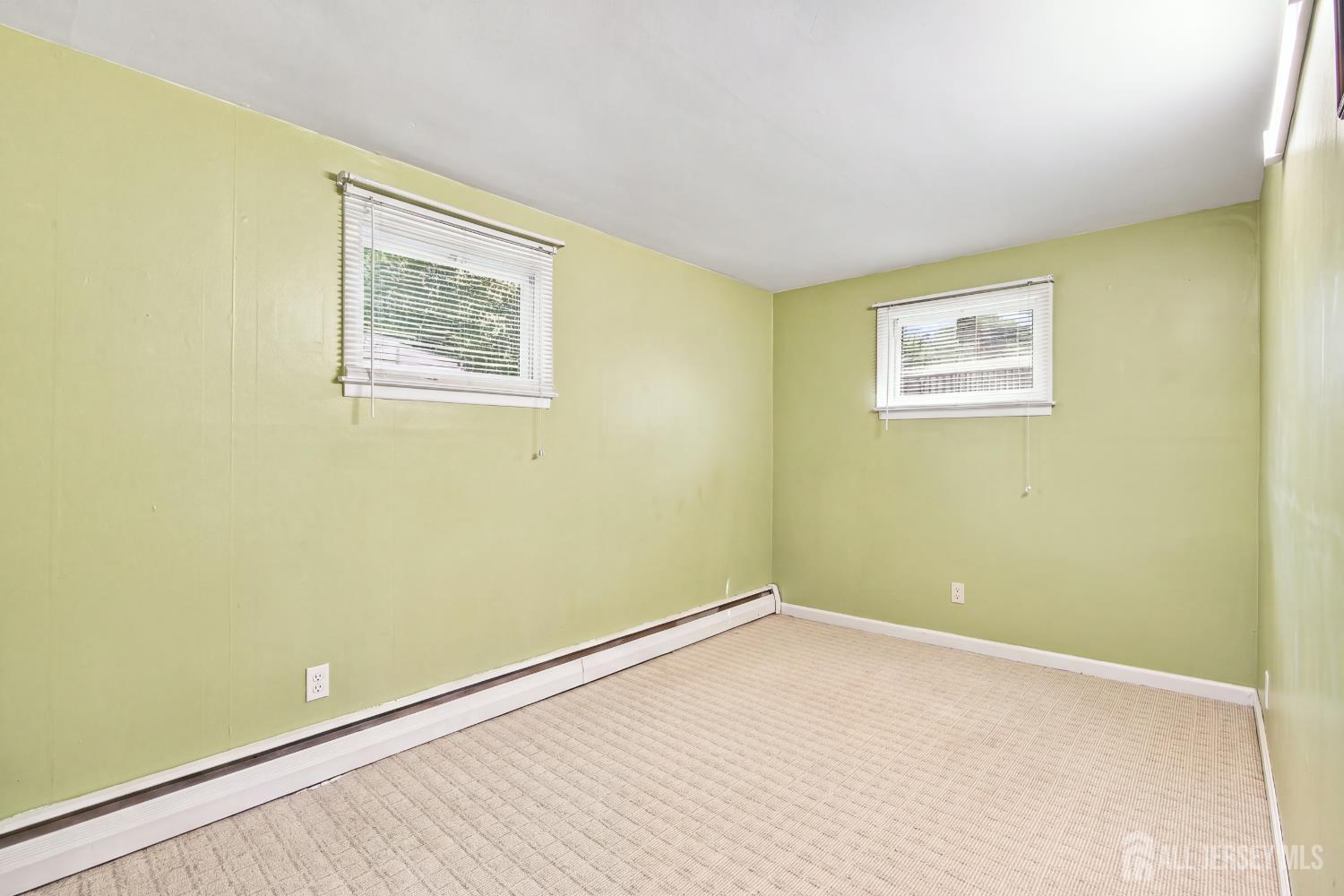 118 Markowitz Street Carteret NJ 07008