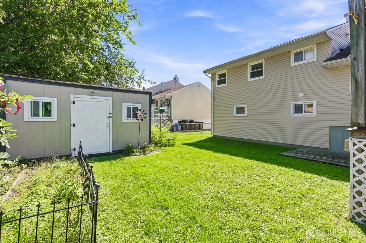118 Markowitz Street Carteret NJ 07008