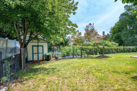 11 Lafayette Drive South Brunswick NJ 08824