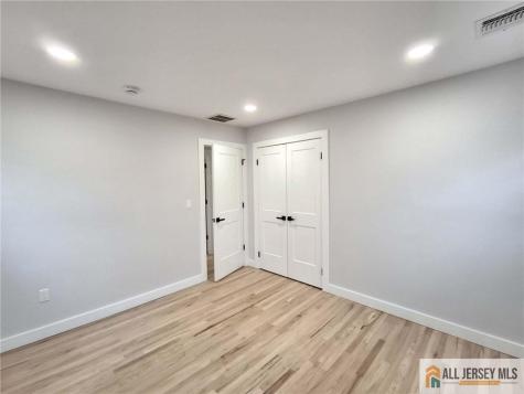 397 Lake Avenue Colonia NJ 07067