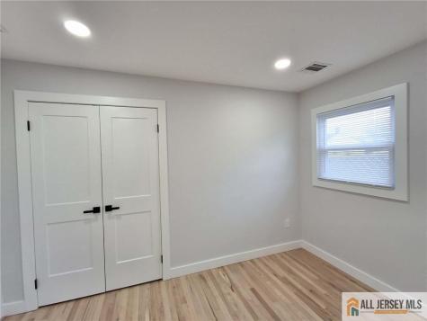 397 Lake Avenue Colonia NJ 07067