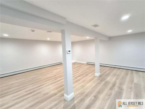 397 Lake Avenue Colonia NJ 07067