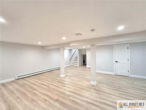 397 Lake Avenue Colonia NJ 07067
