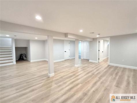 397 Lake Avenue Colonia NJ 07067