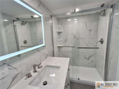 397 Lake Avenue Colonia NJ 07067