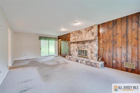 34 Groendyke Lane Plainsboro NJ 08536