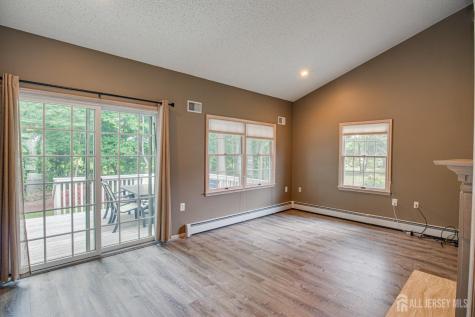 19 Dawson Lane Monroe NJ 08831