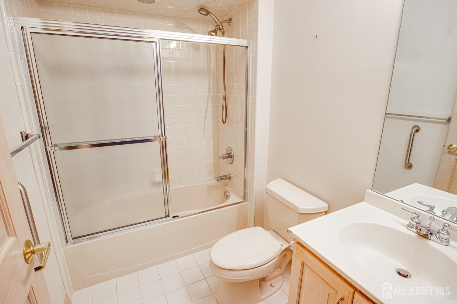 19 Dawson Lane Monroe NJ 08831