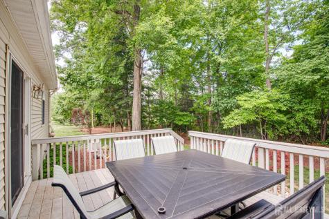19 Dawson Lane Monroe NJ 08831