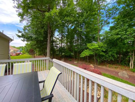 19 Dawson Lane Monroe NJ 08831