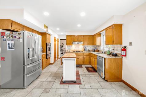 6 Stafford Road South Brunswick NJ 08852
