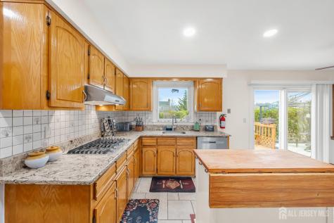 6 Stafford Road South Brunswick NJ 08852