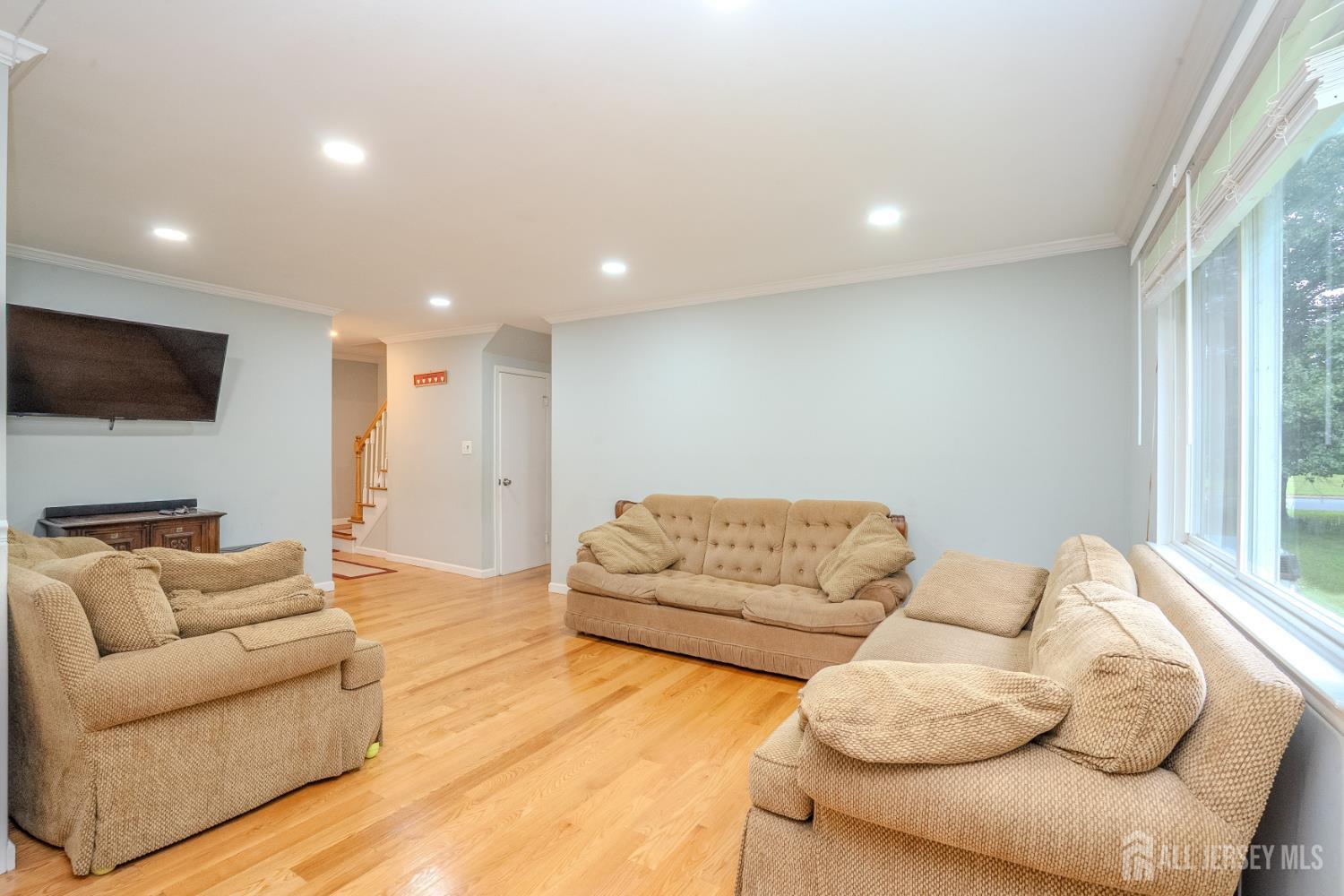 11 Holland Lane East Windsor NJ 08512