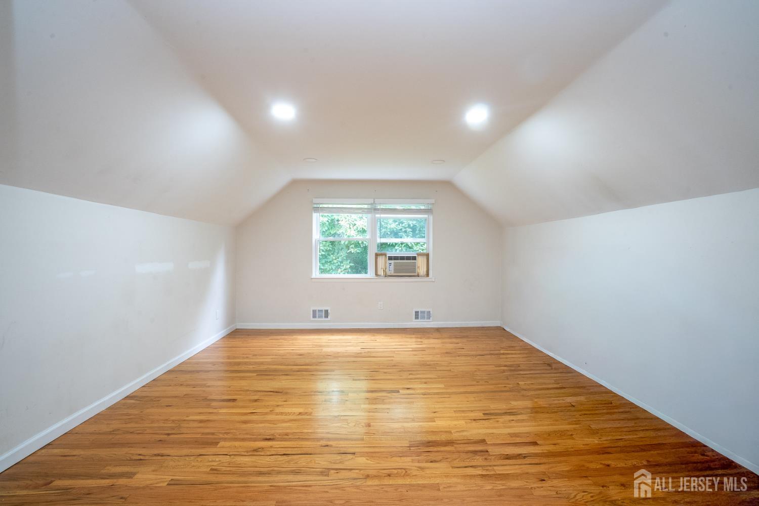 11 Holland Lane East Windsor NJ 08512