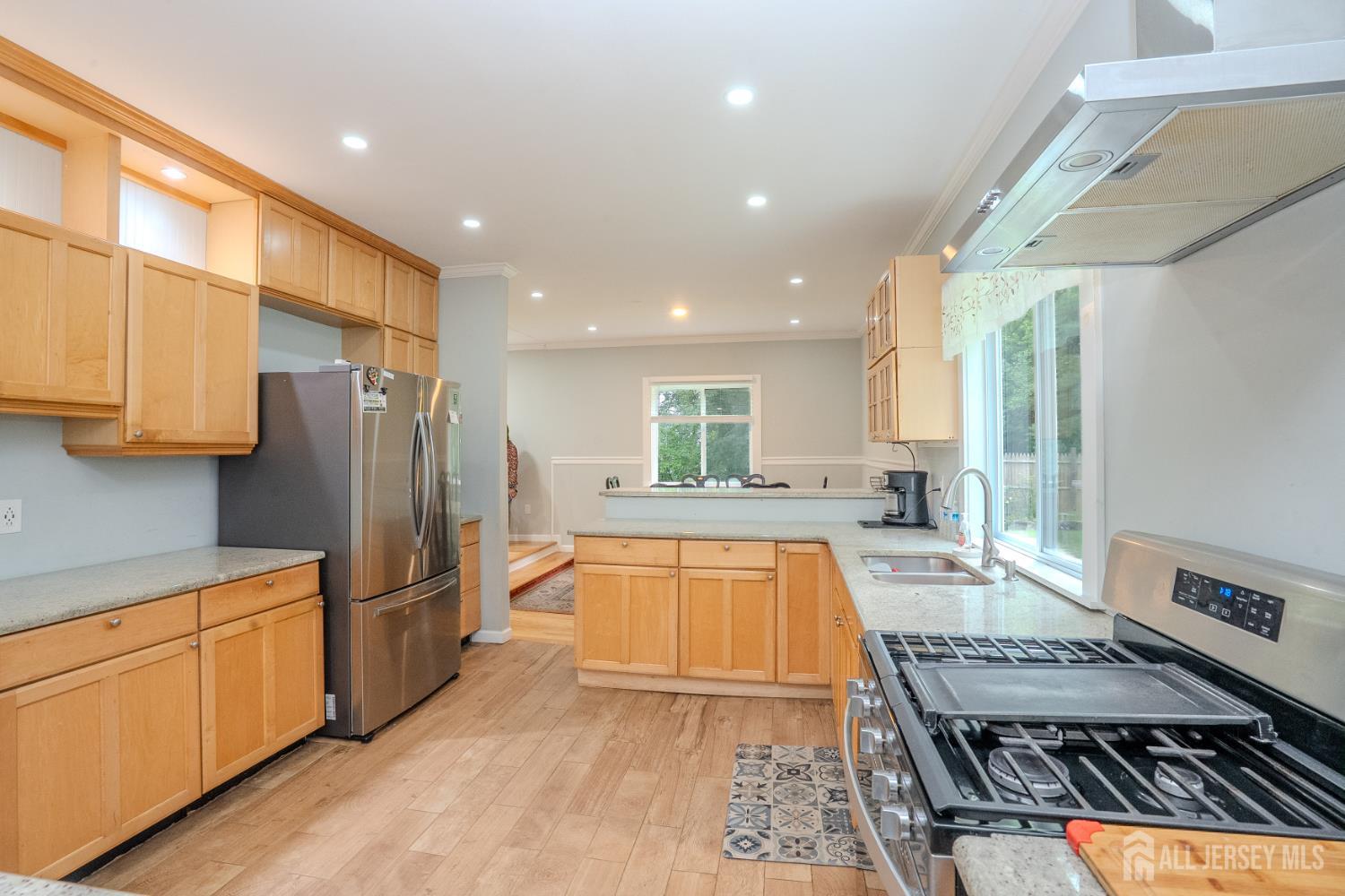 11 Holland Lane East Windsor NJ 08512