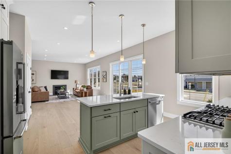 8 Arthur Lane Cranbury NJ 08512