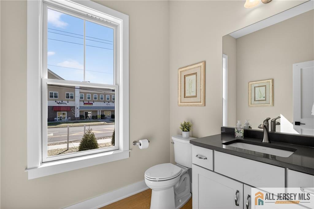 8 Arthur Lane Cranbury NJ 08512