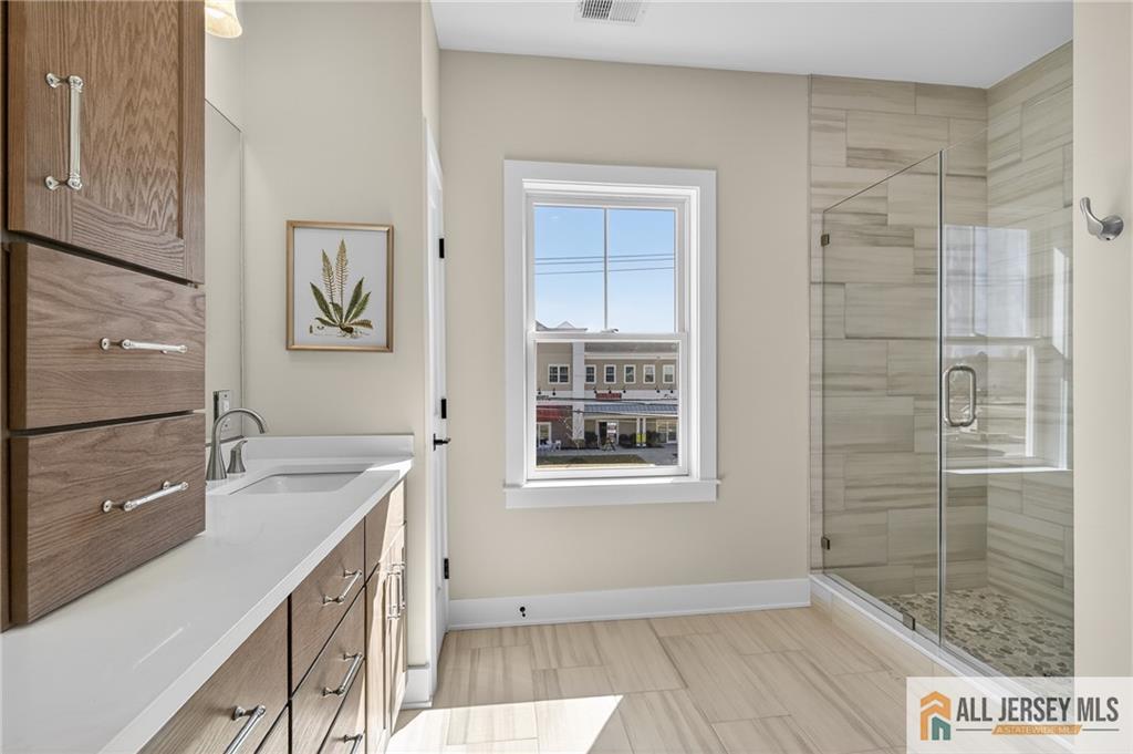 8 Arthur Lane Cranbury NJ 08512