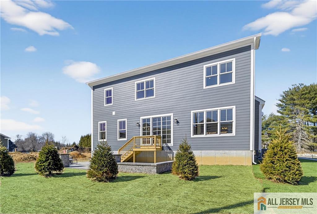 8 Arthur Lane Cranbury NJ 08512