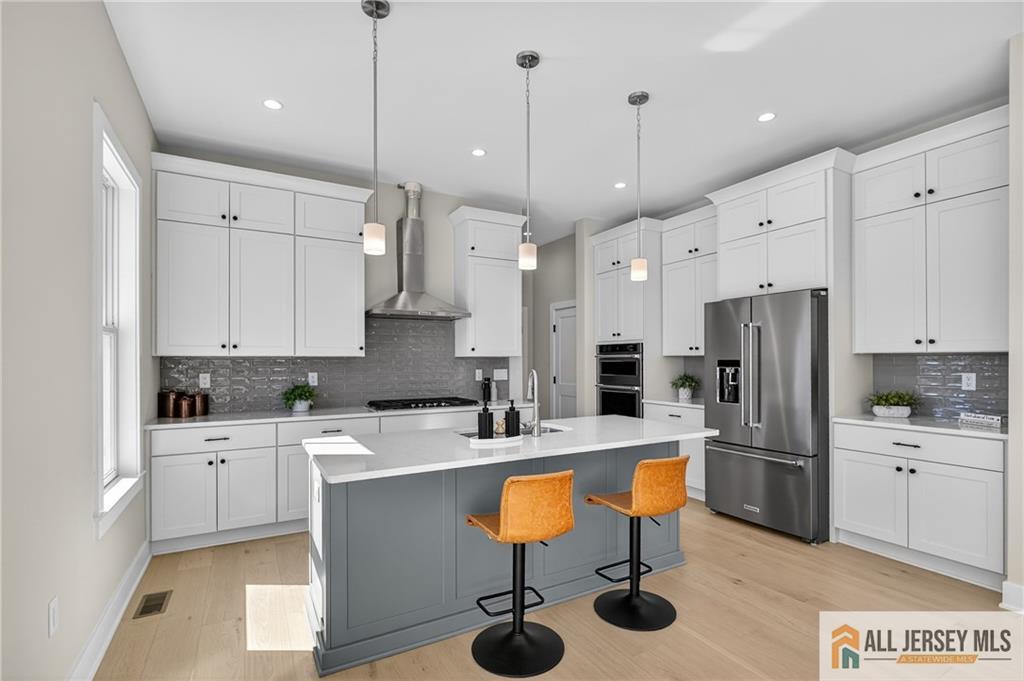 8 Arthur Lane Cranbury NJ 08512