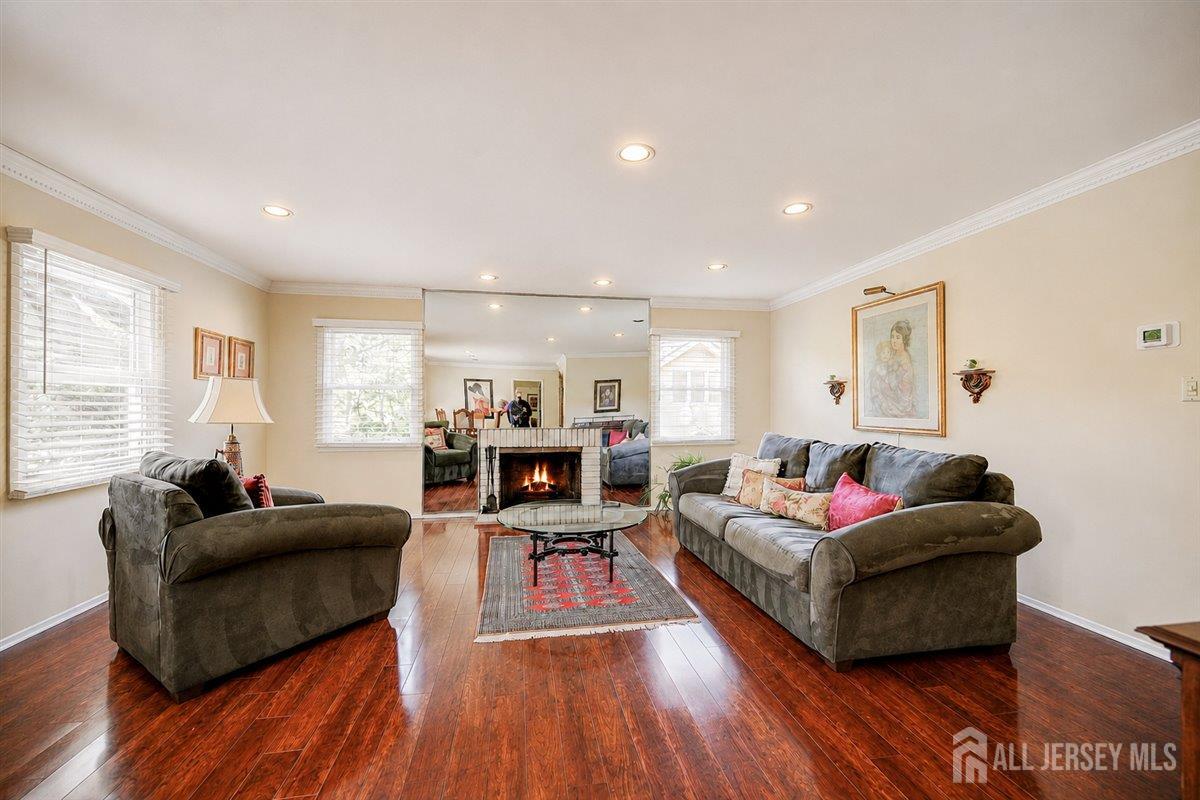 28 Morningside Drive Old Bridge NJ 08857