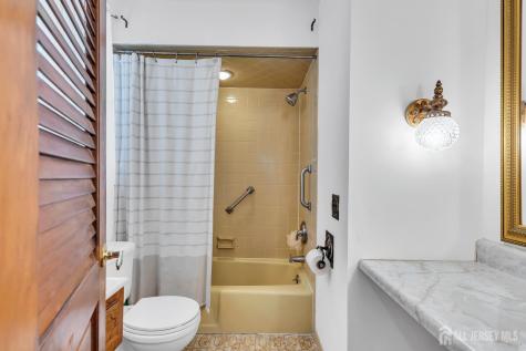 20 Sheldon Place Piscataway NJ 08854