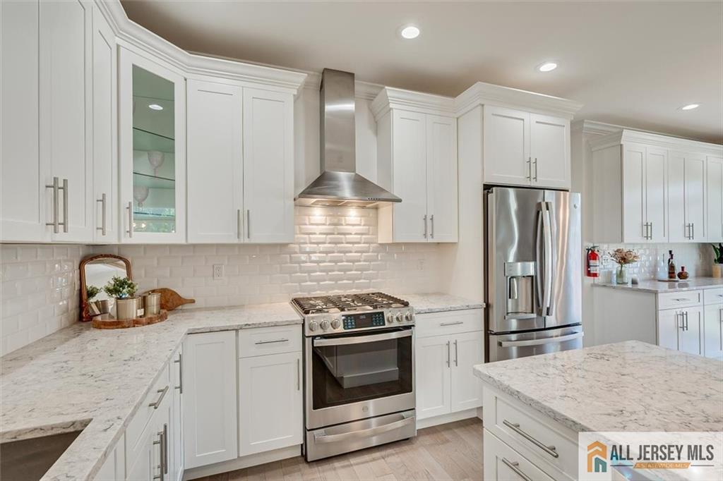23 Dalton Place Edison NJ 08817