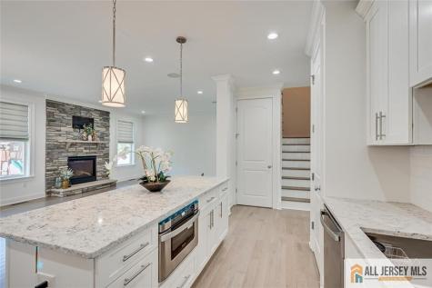 23 Dalton Place Edison NJ 08817