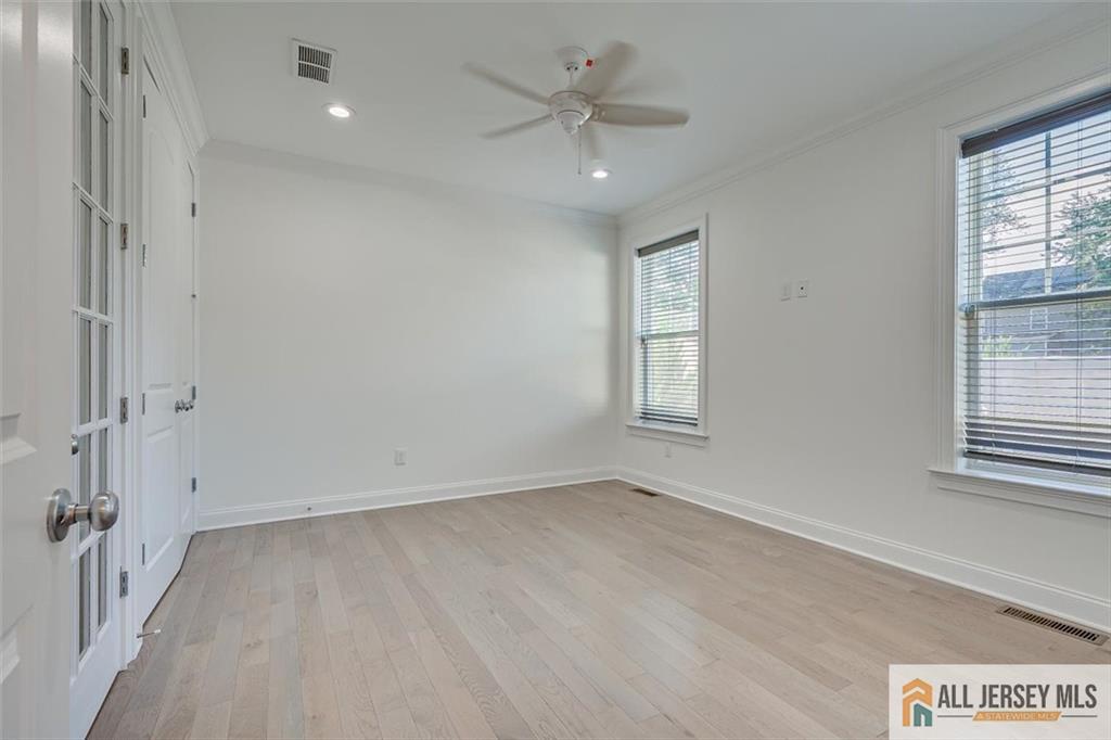 23 Dalton Place Edison NJ 08817