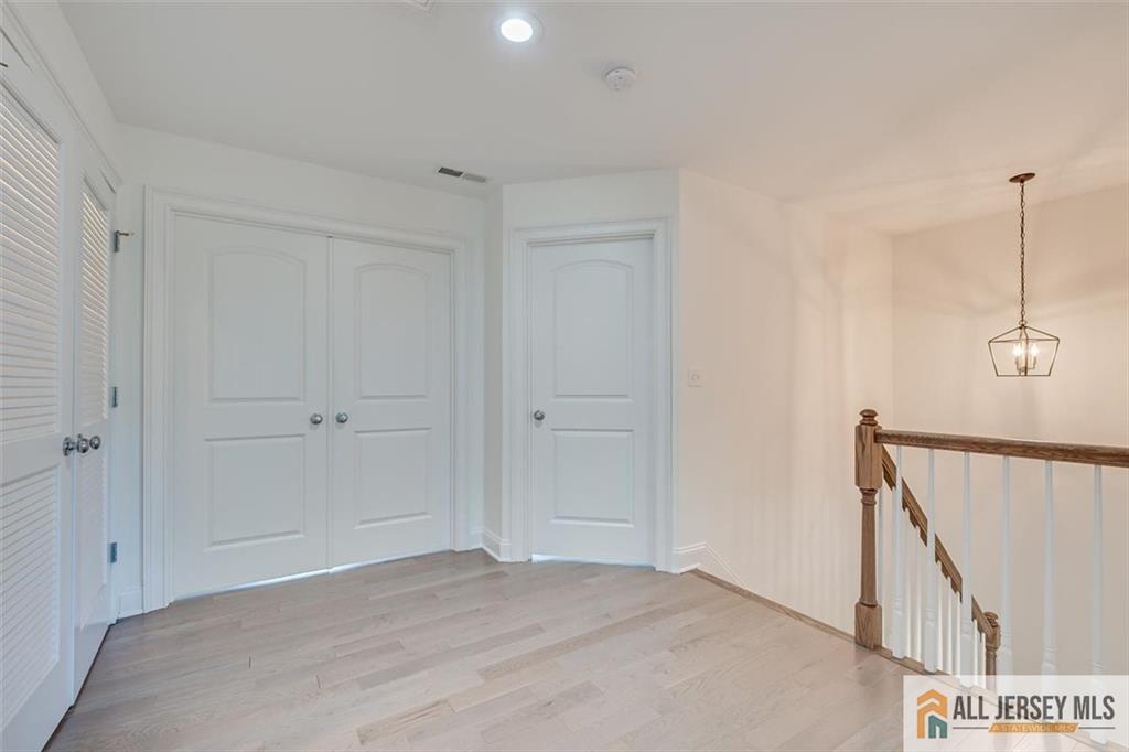 23 Dalton Place Edison NJ 08817