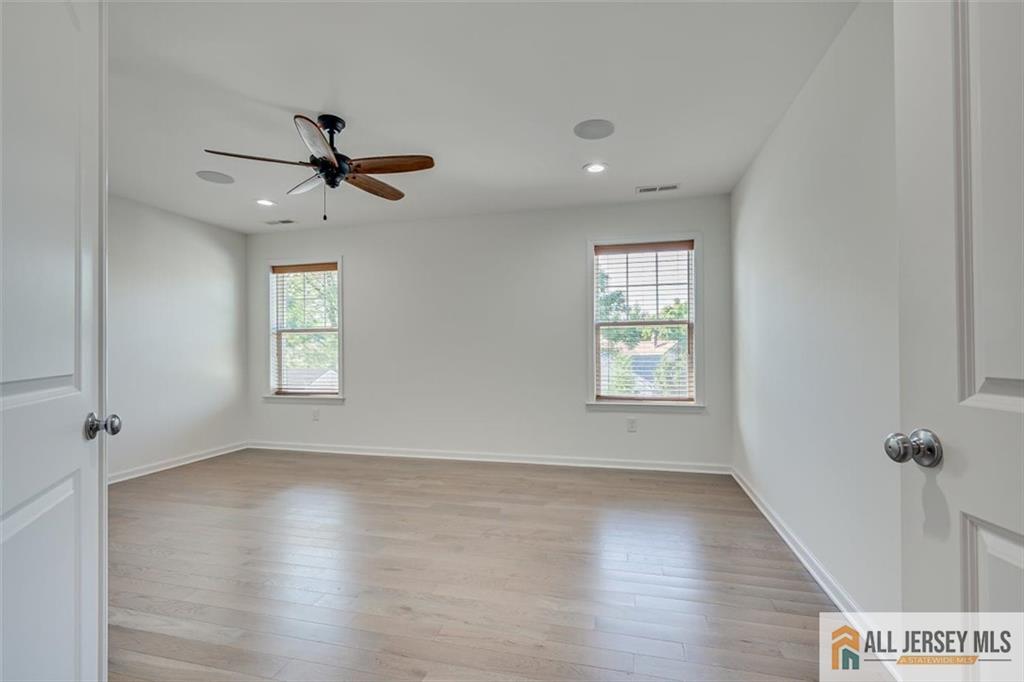 23 Dalton Place Edison NJ 08817