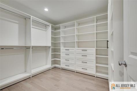 23 Dalton Place Edison NJ 08817
