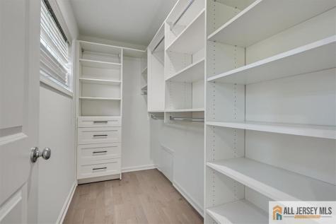 23 Dalton Place Edison NJ 08817