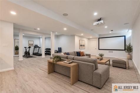 23 Dalton Place Edison NJ 08817