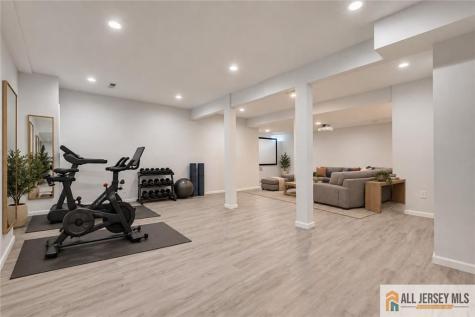 23 Dalton Place Edison NJ 08817