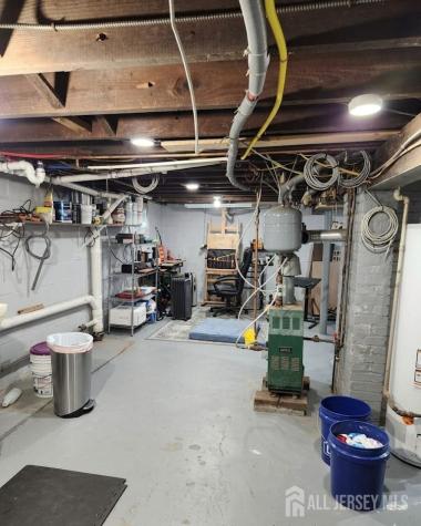 297 Grove Street Woodbridge Proper NJ 07095