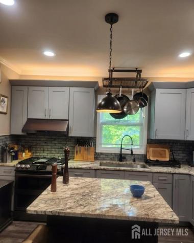 297 Grove Street Woodbridge Proper NJ 07095
