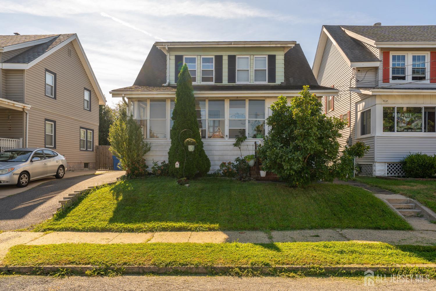 3 Fairview Avenue South River NJ 08882