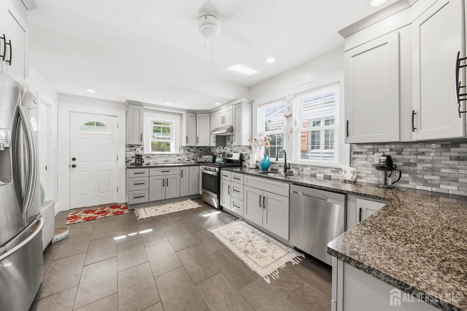 3 Fairview Avenue South River NJ 08882